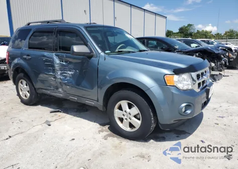 2012 Ford Escape Xlt z USA, uszkodzony, nr VIN 1FMCU0D7XCKB26556